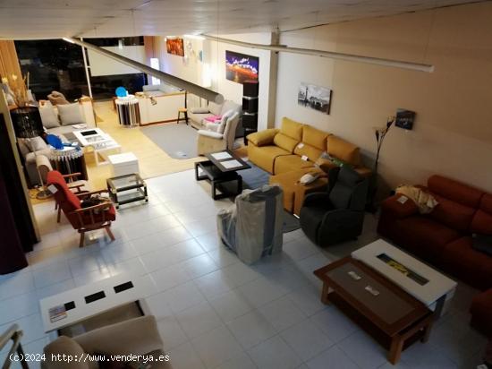 En venta Edificio con Bajo de 400 metros y ocho viviendas - A CORUÑA