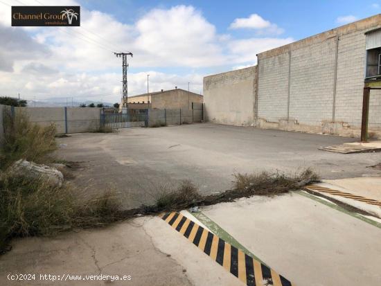 SE VENDE NAVE INDUSTRIAL - ALICANTE