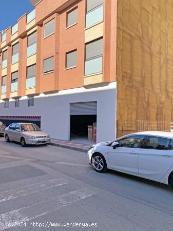 Local comercial en Zarandona - MURCIA