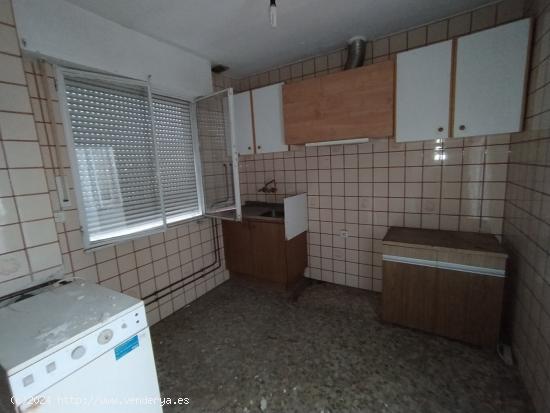 VENTA  PISO ZONA CUATROVIENTOS - LEON