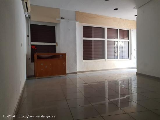  LOCAL COMERCIAL JUNTO A PLAZA CIRCULAR - MURCIA 