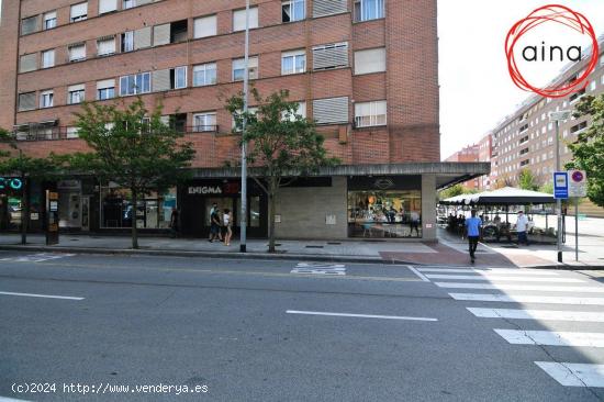 SE VENDE LOCAL COMERCIAL ZONA HOSPITALES - NAVARRA