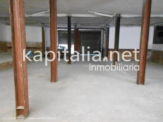 Local comercial en Ontinyent zona Universitaria - VALENCIA