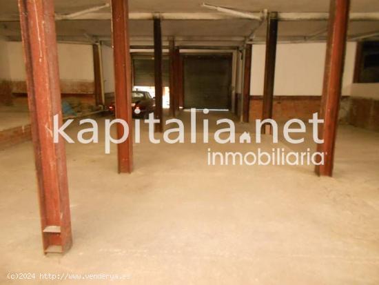 Local comercial en Ontinyent zona Universitaria - VALENCIA