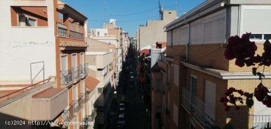 PRECIOSO ATICO EN PLENO CENTRO DE ALICANTE - ALICANTE