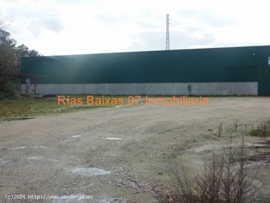 REF 1995 NAVE 1800 M2 CON PUENTE GRUA Y 15000m2 TERRENO - PONTEVEDRA