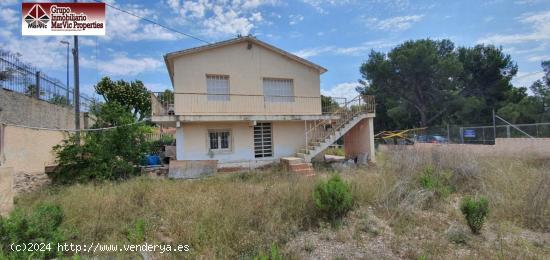 Chalet en La Nucia zona Puerta de Hierro - ALICANTE