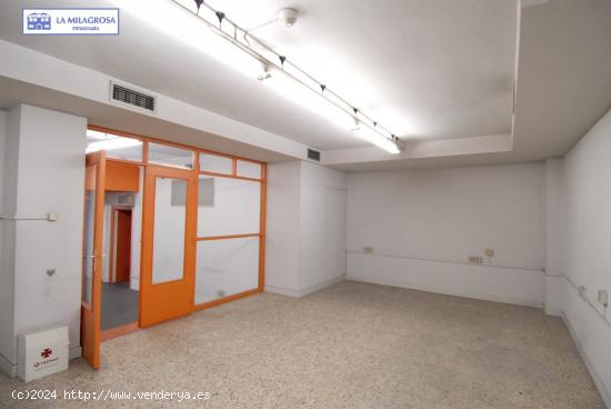 VENTA LOCAL COMERCIAL EN AVENIDA ZARAGOZA - NAVARRA