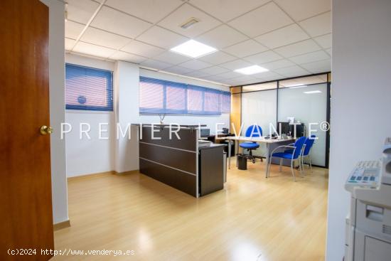 Oficina en venta en Av. Maisonnave, 176 m2. - ALICANTE