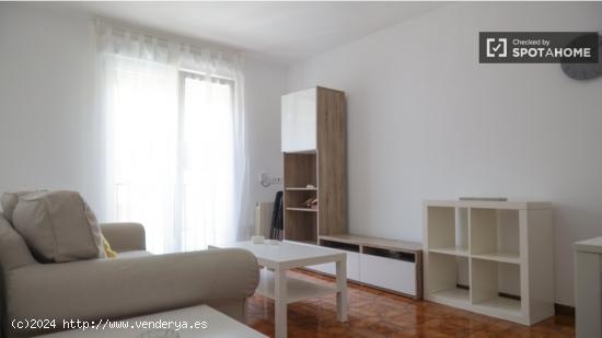 Cómodo apartamento de 2 dormitorios en alquiler en Usera - MADRID