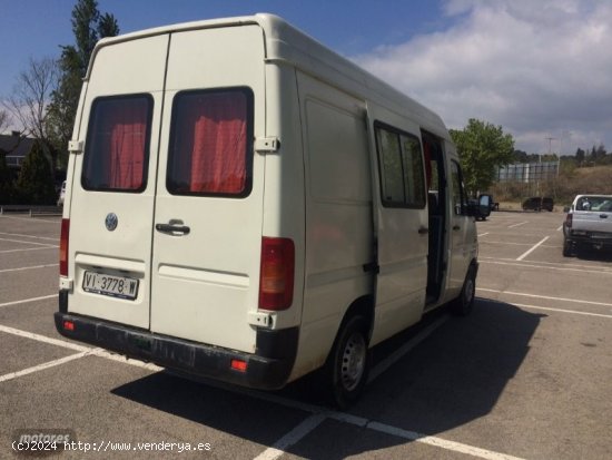 Volkswagen LT 35 TA 2.5 CAMPERIZADA 6 PLAZAS de 1999 con 271.466 Km por 10.500 EUR. en Barcelona