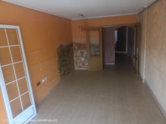 Piso en Catral. Ref.- 23907 - ALICANTE