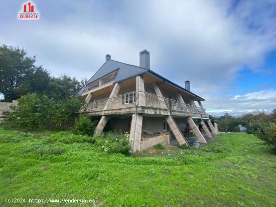 CHALET INDEPENDIENTE EN LA ZONA DE GUSTEI (COLES) - ORENSE