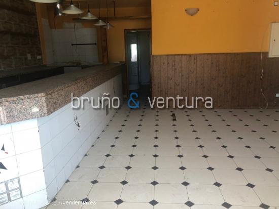 EN VENTA LOCAL COMERCIAL ENE EL VENDRELL-FRANCÁS - TARRAGONA