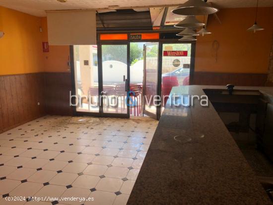 EN VENTA LOCAL COMERCIAL ENE EL VENDRELL-FRANCÁS - TARRAGONA