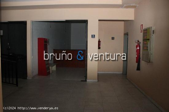 En venta local comercial en El Vendrell - TARRAGONA