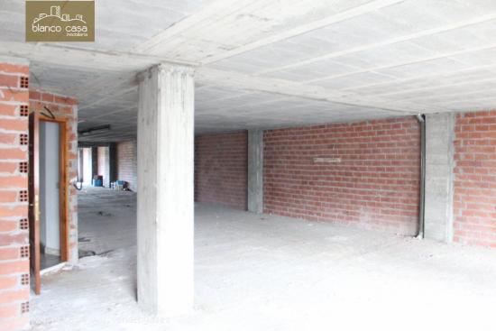 Entresuelo de 255 m2 ideal para oficinas o vivienda - A CORUÑA