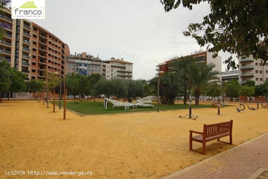 LOCAL JUNTO NUEVA SEDE DE HACIENDA - MURCIA