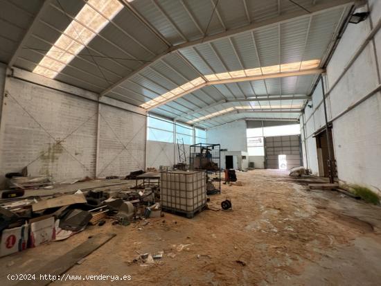 NAVE INDUSTRIAL EN VENTA EN TORAL DE LOS VADOS - LEON