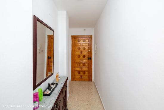  Edificio con 5 apartamentos junto al centro de Armilla - GRANADA 