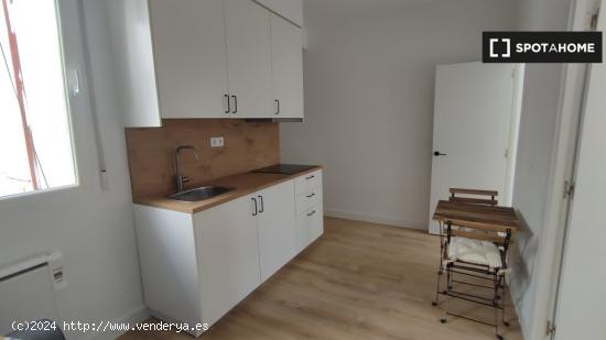 Piso en alquiler de 1 dormitorio en San Diego, Madrid - MADRID