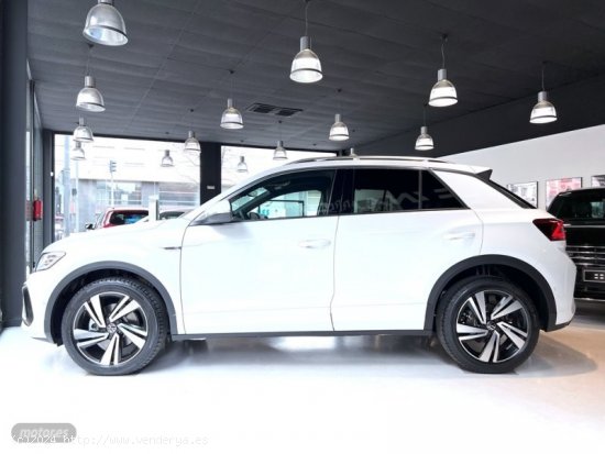 Volkswagen Golf T-Roc 2.0 TDI DSG R-Line de 2024 con 20 Km por 44.590 EUR. en Barcelona