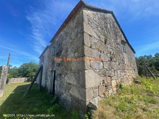 REF 4003 CASA PIEDRA PARA REFORMAR CON GRAN PARCELA DE 3623m2 ( MOS ) - PONTEVEDRA