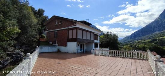 CASA INDEPENDIENTE CON TERRENO EN RAMALES DE LA VICTORIA (CANTABRIA) - CANTABRIA