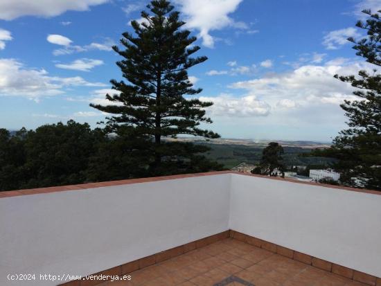 Chalet pareado en Medina Sidonia - CADIZ