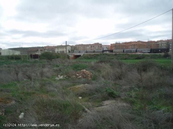 Urbis te ofrece un solar en zona Salas Bajas, Salamanca. - SALAMANCA