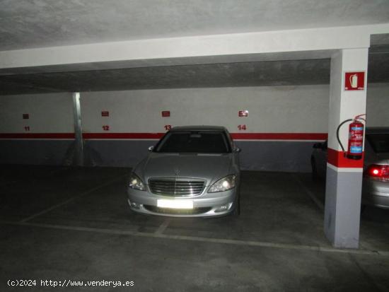  Urbis te ofrece una plaza de garaje en San Bernardo, Salamanca. - SALAMANCA 