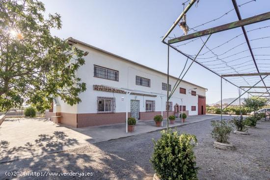 ¡¡¡¡¡¡OPORTUNIDAD!!!!!!! CASA Y NAVE EN SANTA FÉ - GRANADA