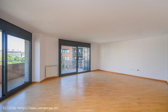 FANTASTICO PISO EN VENTA EN MANRESA - BARCELONA