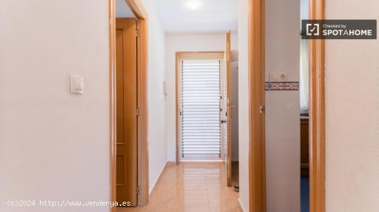 Apartamento de 2 dormitorios en alquiler en Valencia - VALENCIA