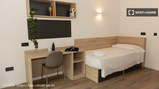 Se alquila habitación en residencia en Burjassot, Valencia - VALENCIA