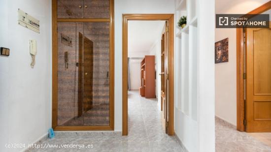 Apartamento de 2 dormitorios en alquiler en Valencia - VALENCIA