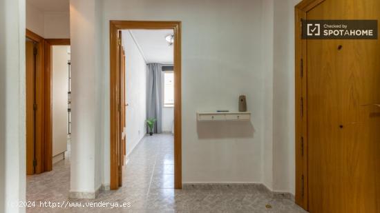 Apartamento de 2 dormitorios en alquiler en Valencia - VALENCIA