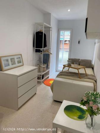  Se alquila habitación en piso de 4 habitaciones en Puente De Vallecas - MADRID 