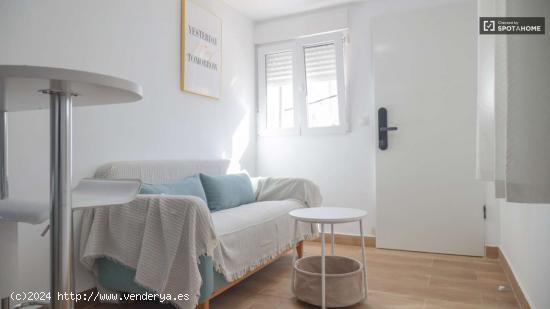  Piso de 1 dormitorio en alquiler en Cuatro Caminos, Madrid - MADRID 