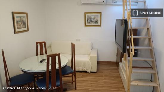 Apartamento de 2 habitaciones en alquiler en Rochelambert, Sevilla - SEVILLA