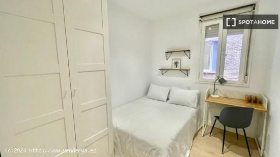 Se alquila habitación en un Coliving en Tetuán - MADRID