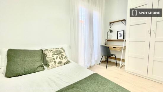 Se alquila habitación en un Coliving en Tetuán - MADRID