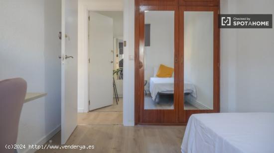 Se alquila habitación en piso compartido en Mostoles - MADRID