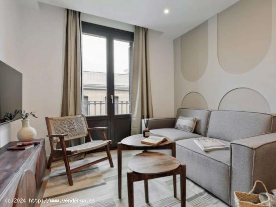  Apartamento de 2 dormitorios en alquiler en Ciutat Vella - BARCELONA 