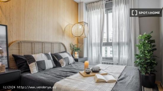 Apartamento de 2 dormitorios en alquiler en Salamanca - MADRID