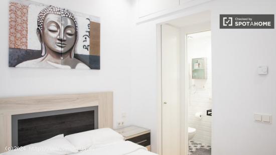 Apartamento de 2 dormitorios en alquiler en Centro - MADRID