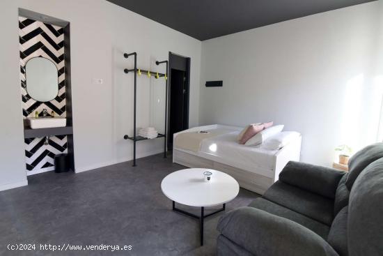  Se alquila habitación en residencia de estudiantes en Centro, Madrid - MADRID 