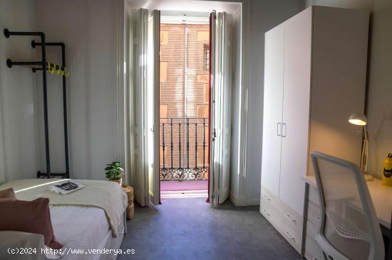  Se alquila habitación en residencia de estudiantes en Centro, Madrid - MADRID 