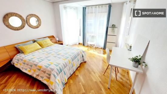 Piso en alquiler de 3 habitaciones en Castellón De La Plana - CASTELLON