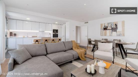 Apartamento de 3 habitaciones en alquiler en Madrid - MADRID